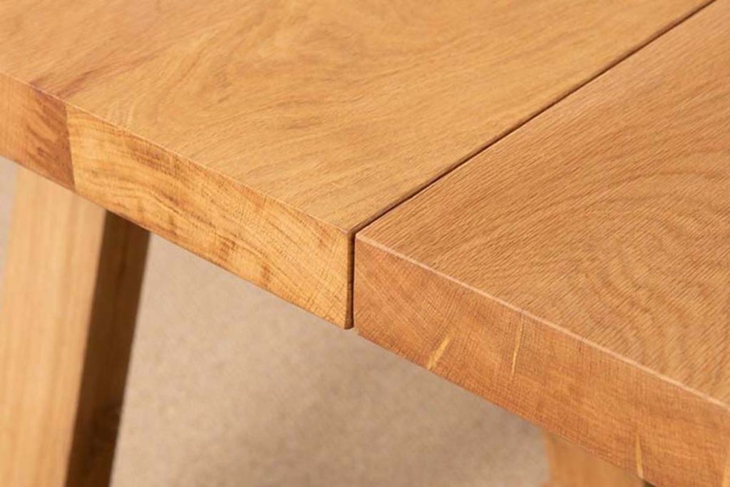 English Oak or English Ash? Choosing the Perfect Timber